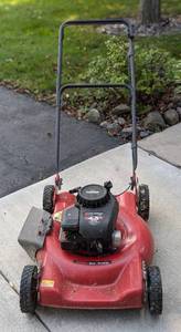 lot 121 image: Murray 22 Lawnmower