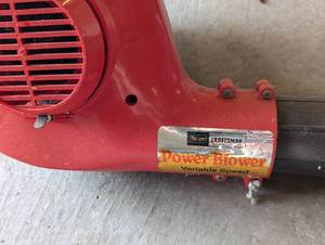 lot 123 image: Sears Craftsman Electric Leaf Blower