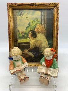 lot 46 image: Vintage MARY CASSATT Framed Litho Print and Pair of Book Reading Figurine  Bookends - JAPAN
