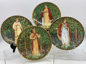 lot 157 image: WILLIAM MORRIS - ORCHARD COLLECTION - Past Times Plates, England - Limited Edition of 7500 - QTY 4