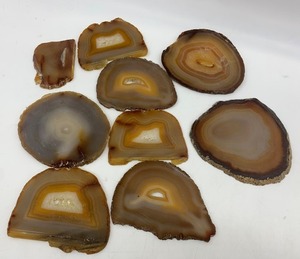 lot 146 image: Assorted AGATE Slices - #1
