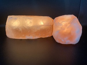 lot 135 image: Pair of HIMALAYAN PINK Salt Tea Light Holders