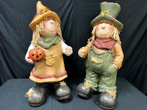 lot 169 image: Large 28 inch Tall Scarecrows Decorations
