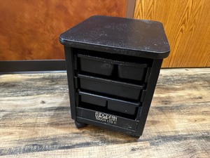 lot 206 image: Black Pedicure Rolling Station Cart