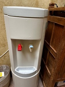 lot 246 image: Water Purification Water Cool - Buyer to Remove