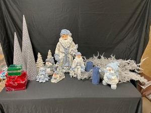lot 158 image: Silver Winter Holiday Decorations