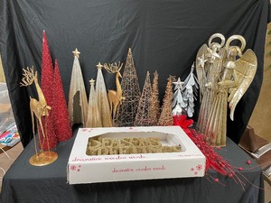 lot 152 image: Variety of Metal Christmas Tree Decorations