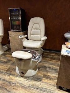 lot 66 image: Pedicure Spa Mirage by Belvedere System with Whirlpool Spa and Massaging Seat Comes with Rolling Pedicure Caddy with Storage Drawers. One of 2.