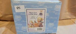lot 445 image: Precious Moments Figurine Bubble Your Troubles Away, Year 2002 Club Exclusive, Item# 101730