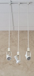 lot 117 image: 12- 3 Extension Led Track Lights