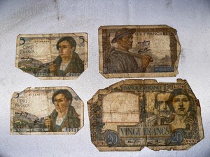 lot 242 image: Antique Money From Various Countries as Seen in Photos