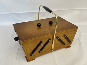 lot 64 image: Vintage Wooden Sewing Box with Contents.