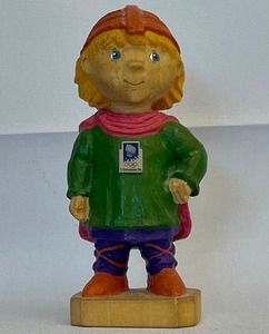 lot 92 image: 1994 Lillehammer Olympic Handcrafted Mascot, Hakon. Carved in Norway.