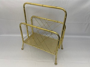 lot 136 image: Vintage Magazine Rack.