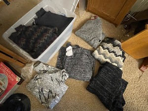 lot 159 image: Large Bin of Various Mens Sweaters. Size Large.
