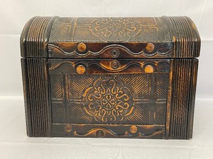 lot 182 image: Decorative Wood Trunk. 10 Inches by 16 Inches by 12 Inches.