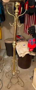 lot 450 image: Brass Vintage HatCoat Rack.