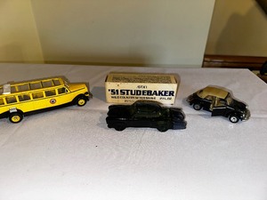 lot 361 image: Three vintage cars, one Avon 1951 Studebaker aftershave bottle and VW convertible