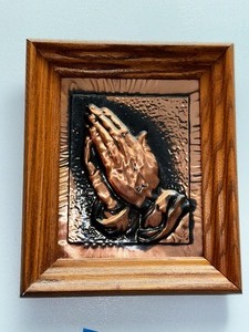 lot 119 image: Vintage Praying Hands Framed Art Measuring 9 Inches by 10 Inches.