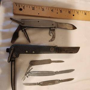 lot 324 image: Variety of Antique Pocket Knives, Multi-Purpose Knives, Knife