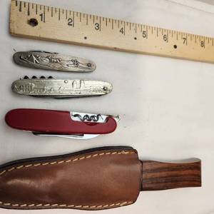 lot 311 image: Rare Vintage I Cut My Mar William Rodgers Small Fixed Blade Along With 3 antique Pocket Knives