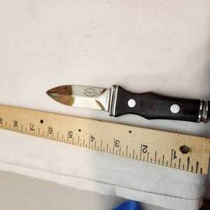 lot 314 image: Rare Vintage A. G. Russel Sting 11 Fixed Blade 3.5 Knife Est. Value $275.00