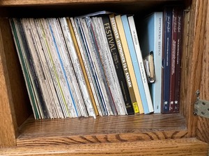 lot 49 image: Variety of Vinyl Records of Classical Symphonies.