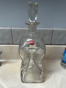lot 91 image: Vintage Magnor Kluk Kluk Decanter Mid-Century Modern Barware. Estimated Value $100-200