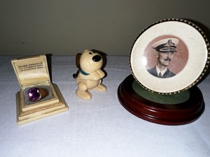 lot 360 image: Antique porcelain plate with stand wind up toy and ring