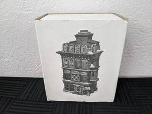 lot 120 image: Dept. 56 The Heritage Collection Dickens Village Series The Flat of Ebenezer Scrooge Handpainted Porcelain House