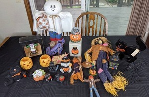 lot 74 image: Halloween Decor Pumpkins, Ghosts, Black Cats, and More