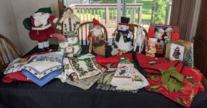 lot 143 image: Assortment of Christmas Material, Skirts, Table Cloths and More