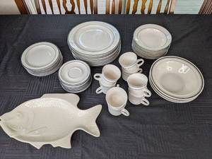 lot 146 image: Collection of Dinner, Salad, Cups, and Saucers in Sets of 8 Plus a Fish Platter
