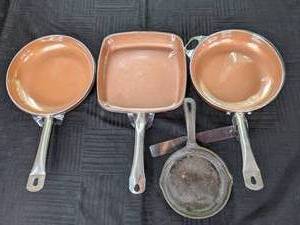 lot 148 image: (3) Copper Pans and (1) Cast Iron Skillet