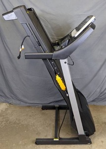 lot 7 image: Golds Gym Trainer 430I Treadmill GGTL39617.3