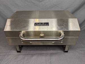 lot 15 image: Cabelas Outdoor Tabletop Gas Grill
