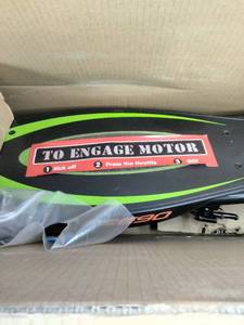 lot 213 image: New Razor Power Core E90 Electric Scooter - Green