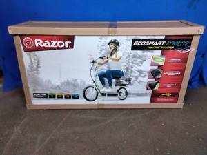 lot 240 image: Razor EcoSmart Metro 36V 500W Seated Electric Scooter, for Teens and Adults 16 up to 220 lbs