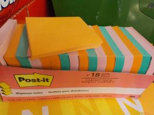 18 x 3 Square Post Its...