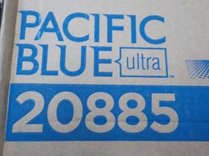 Pacific Blue 2600 ct Big Fold Z Whi...