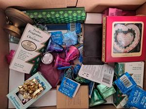 Mixed Holiday Lot