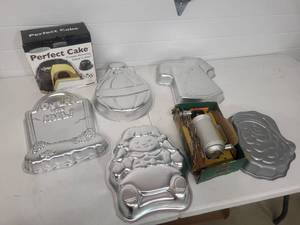 Miscellaneous Bakery Items, Cookie Cutters, Perfect Cake Set, Pastries Press