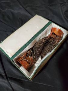 lot 59 image: Vintage Carved Wooden Bird Figurines with Original Box