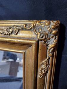 lot 80 image: Vintage Ornate Gold Framed Mirror
