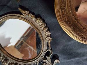 lot 90 image: Lot of Vintage Decorative Mirrors and Frames