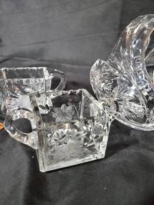 lot 91 image: Vintage Crystal Cut Glassware Set