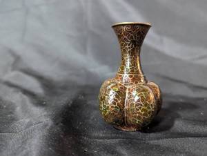 lot 115 image: Vintage Cloisonn Miniature Vase