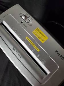 lot 144 image: ProHT Paper Shredder - Max 6 Sheets