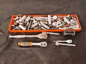 lot 59 image: Tray full of asserted sockets, ratchets, extensions