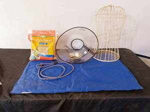 lot 62 image: Bird Cage, bird food and other pet supplies